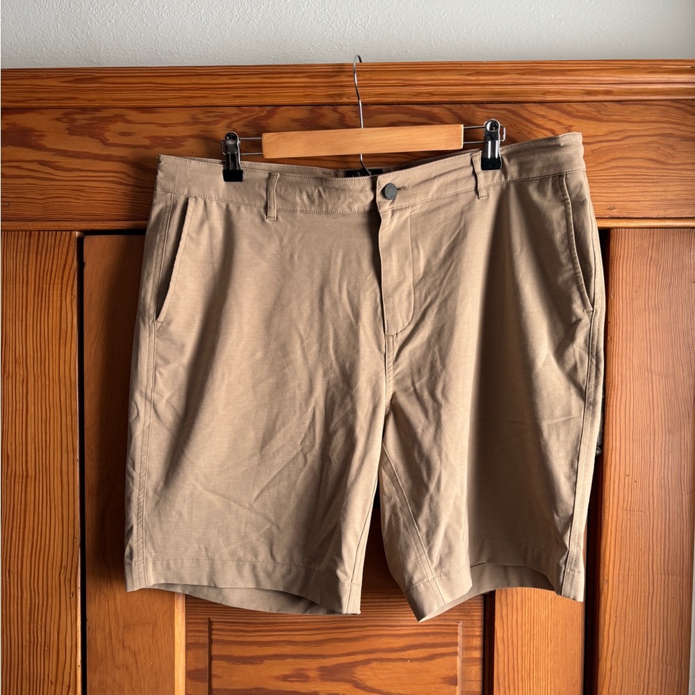 Faherty All Day Chino Khaki Shorts 9” Inseam Size 36